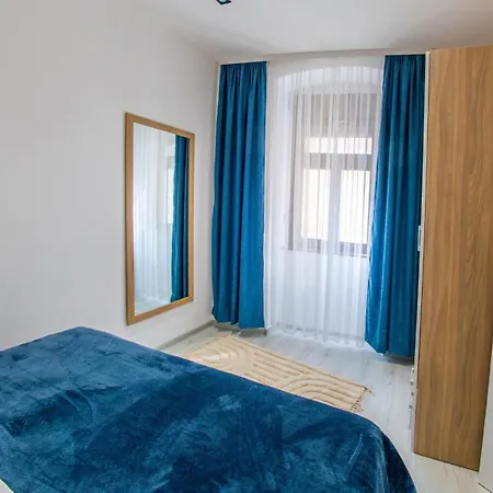 Apartment Threen *