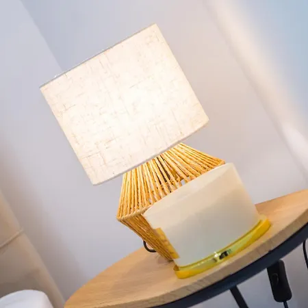 Threen Apartment *
